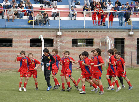 FOTO: La categoría 98 campeona ante All Boys.